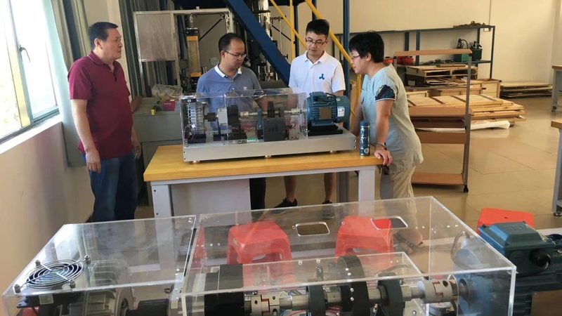 小型电气成套设备：揭秘其核心技术与选型要点
